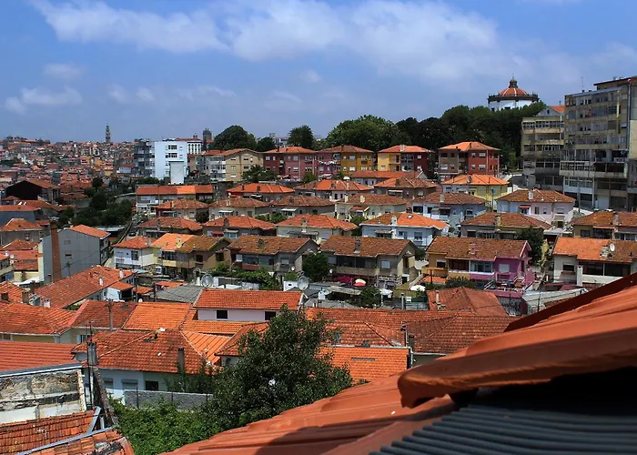 Oporto River And Ribeira Views